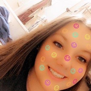 Meet your Posher, Alexis